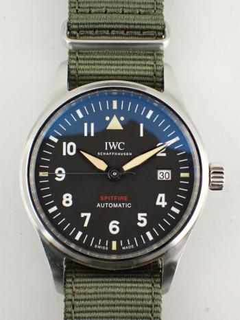 IWC パイロットウォッチ スピットファイア オートマティック ブラック文字盤 IW326801